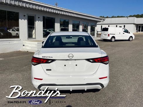 Used 2024 Nissan Sentra S image 13