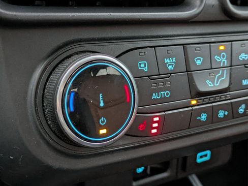 Used 2022 Ford Maverick Lariat w/ Lariat Luxury Package image 24