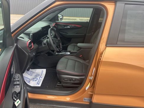 Used 2024 Chevrolet TrailBlazer RS w/ Convenience Package AWD/4WD image 16