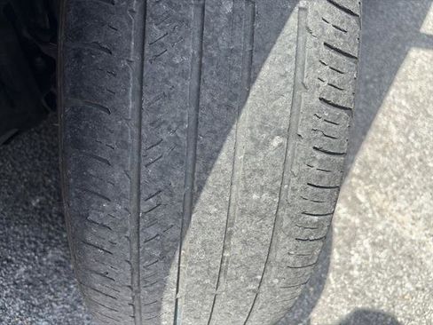 Used 2023 Nissan Pathfinder SL w/ Lighting Package (N92) image 10