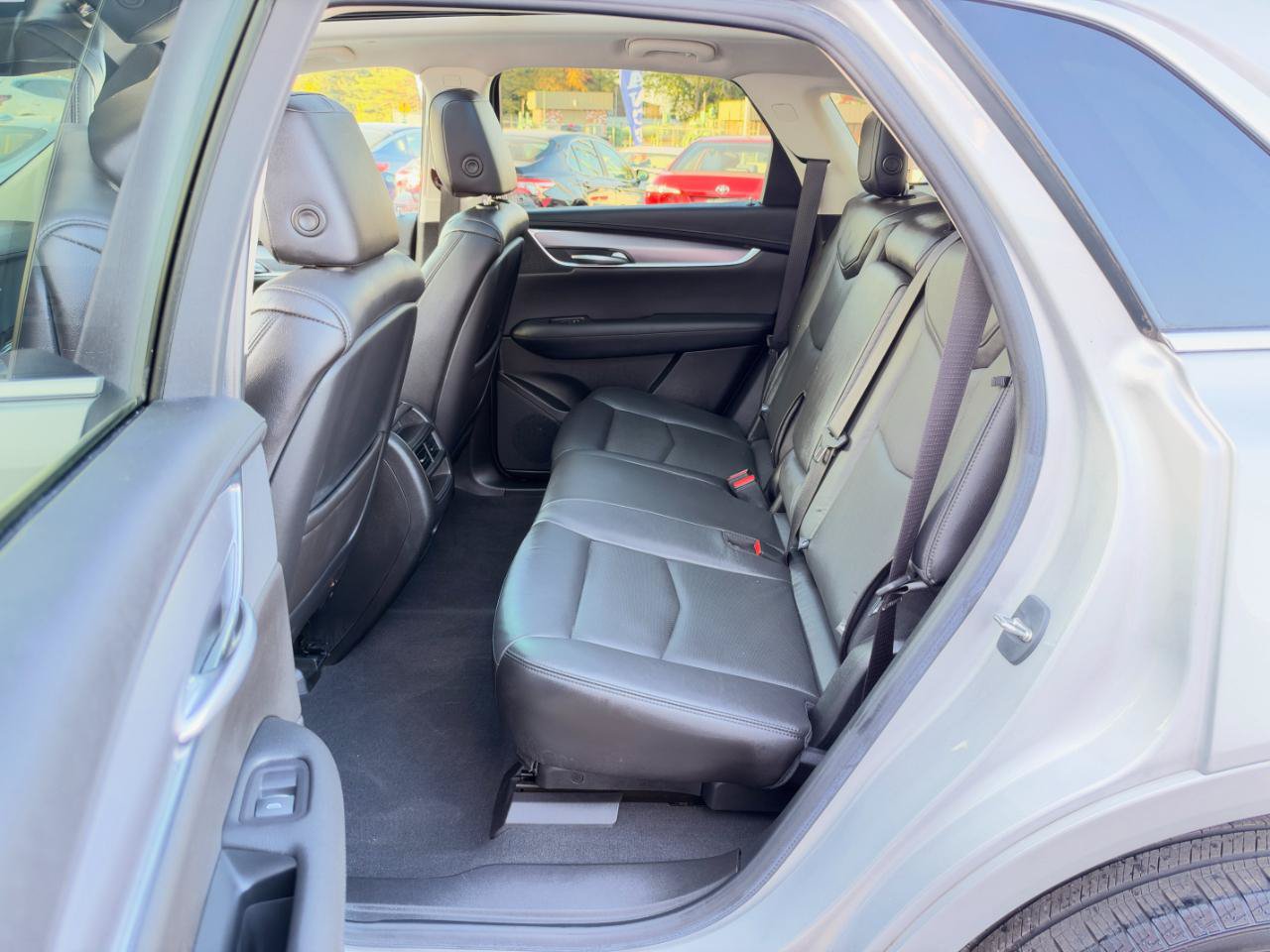 Used 2019 Cadillac XT5 Luxury AWD/4WD image 32