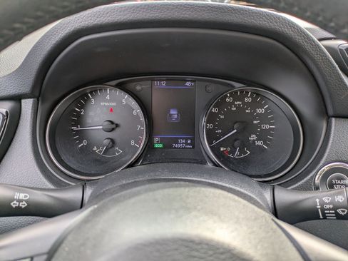 Used 2019 Nissan Rogue SV image 18