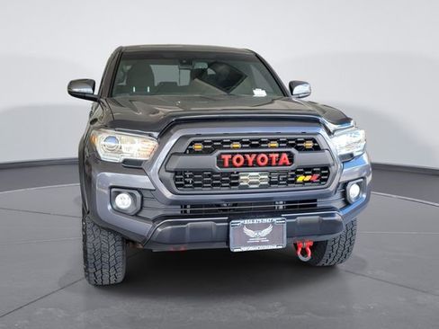 Used 2020 Toyota Tacoma TRD Off-Road AWD/4WD image 2