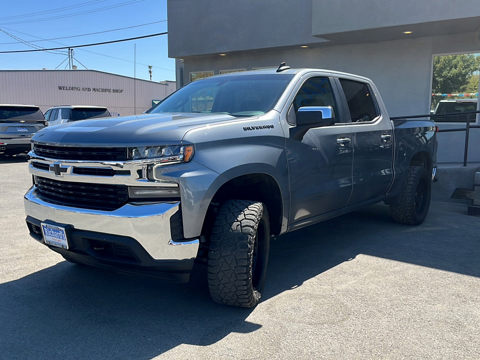 Used 2021 Chevrolet Silverado 1500 LT AWD/4WD image 34
