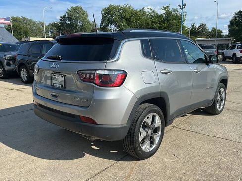 Used 2019 Jeep Compass Limited AWD/4WD image 5