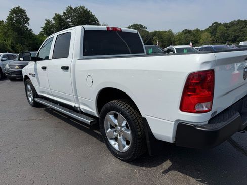Used 2017 RAM 1500 ST w/ SXT Appearance Group AWD/4WD image 10