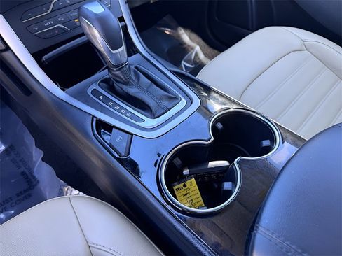 Used 2018 Ford Edge SEL w/ Equipment Group 201A image 29