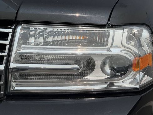 Used 2013 Lincoln Navigator 4WD w/ HD Trailer Tow Pkg image 21