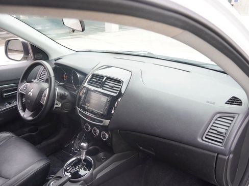 Used 2015 Mitsubishi Outlander Sport SE image 29