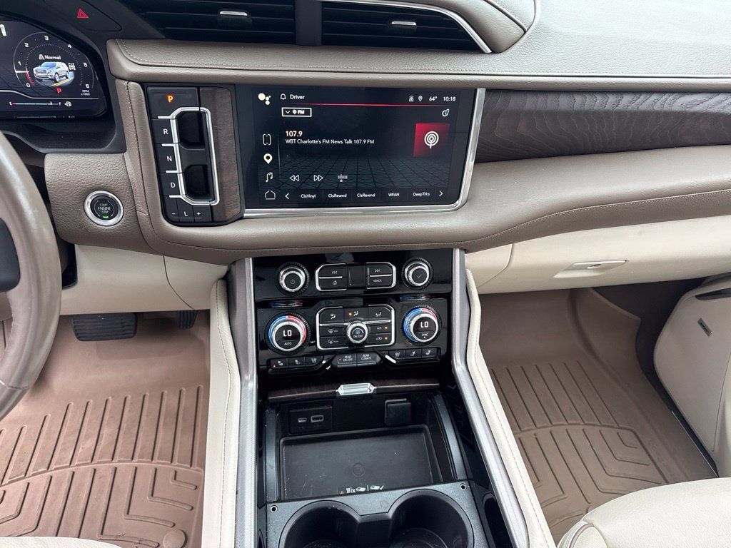 Used 2022 GMC Yukon Denali AWD/4WD image 12