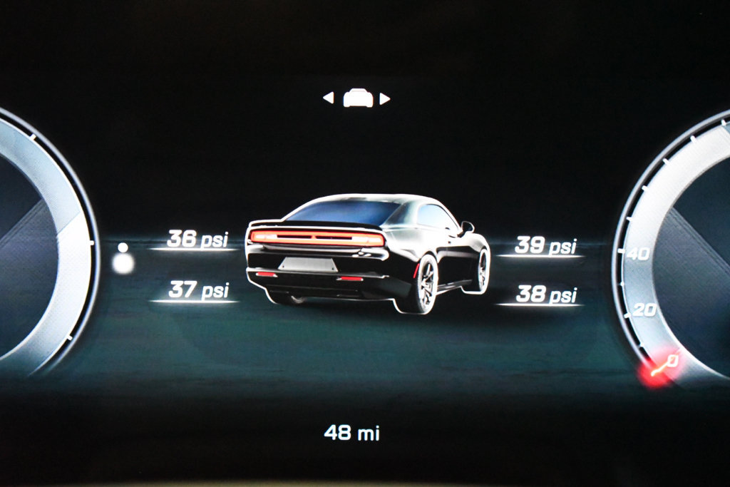 Used 2024 Dodge Charger Daytona Scat Pack w/ Plus Group AWD/4WD image 33