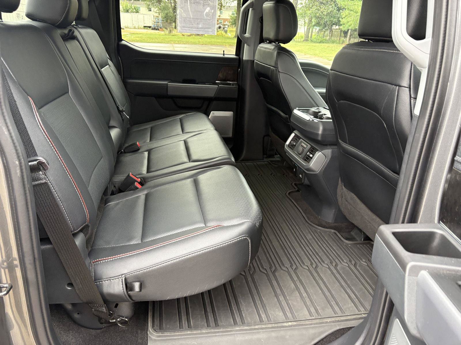 Used 2022 Ford F150 Lariat w/ Equipment Group 502A High AWD/4WD image 17