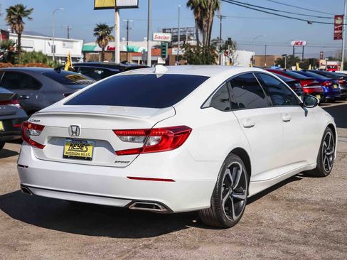 Used 2020 Honda Accord Sport image 4