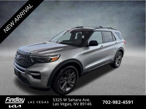 Used 2023 Ford Explorer XLT w/ Equipment Group 202A RWD image 1