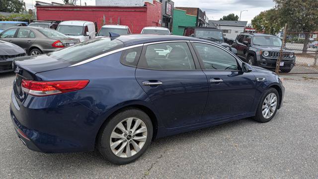 Used 2018 Kia Optima S FWD image 14