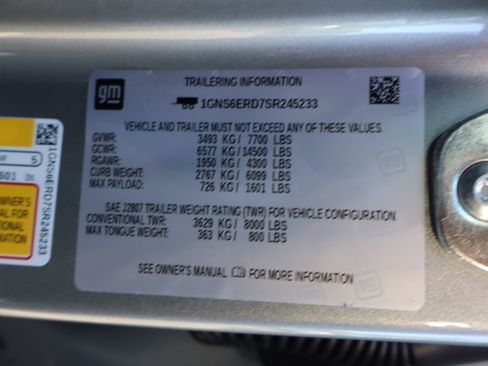 Used 2025 Chevrolet Suburban RST w/ Comfort Package image 46