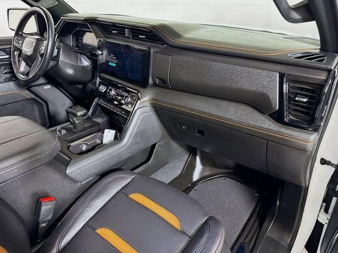 Certified 2026 GMC Sierra 1500 AT4 w/ AT4 Premium Package AWD/4WD image 29