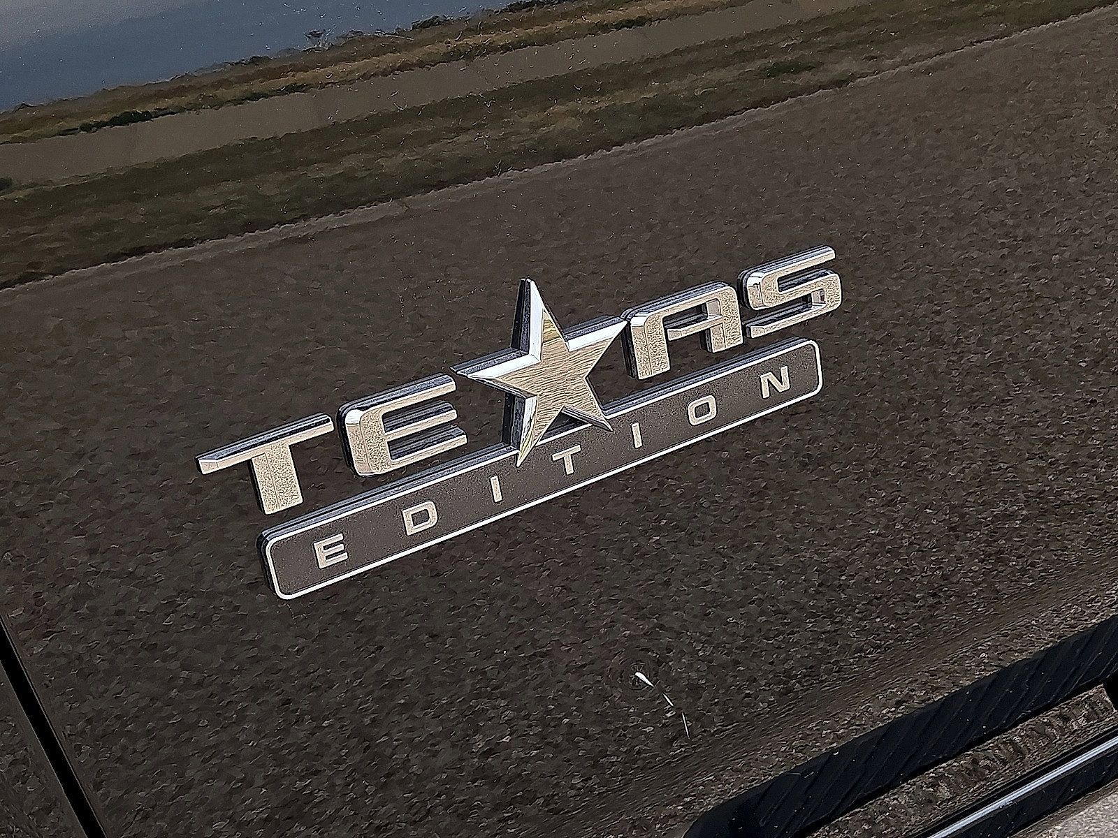 Used 2022 Chevrolet Silverado 2500 LT w/ Texas Edition AWD/4WD image 13