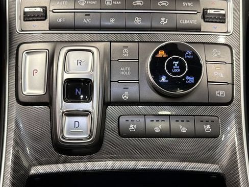 Used 2023 Hyundai Santa Fe Limited AWD/4WD image 15