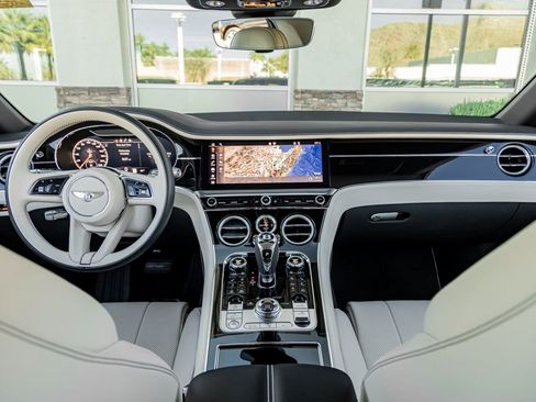 Certified 2024 Bentley Continental GT image 4