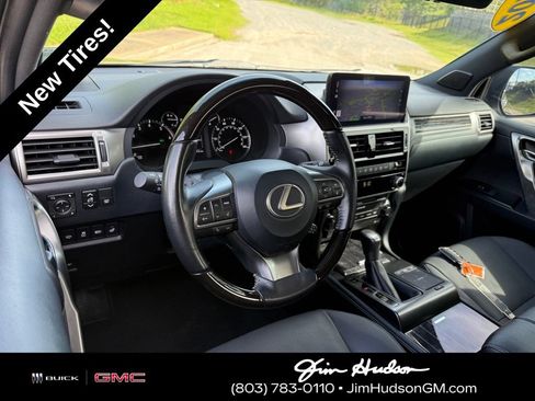 Used 2023 Lexus GX 460 Premium w/ Premium Package AWD/4WD image 4
