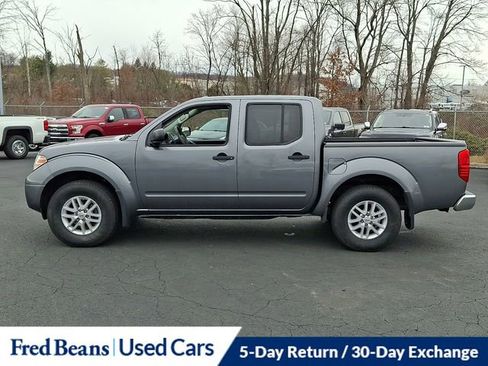Used 2018 Nissan Frontier SV image 6