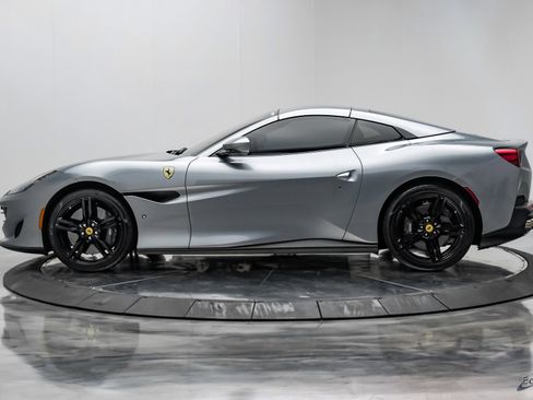 Used 2019 Ferrari Portofino image 7