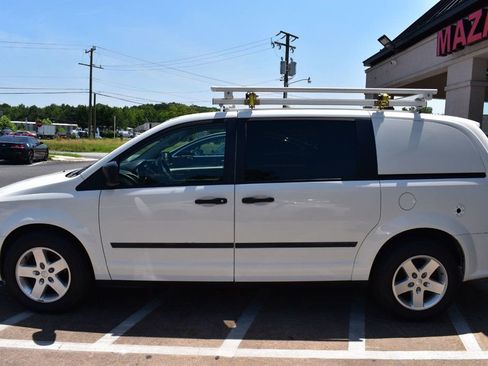 Used 2013 RAM C/V Tradesman image 5