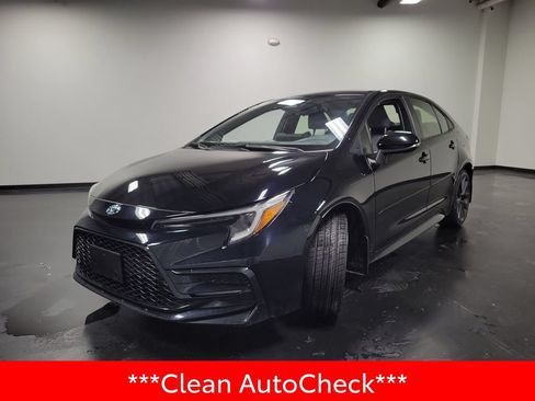 Used 2025 Toyota Corolla SE FWD image 4