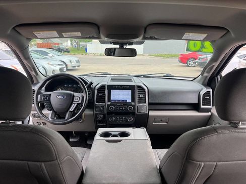 Used 2020 Ford F150 XLT w/ Equipment Group 302A Luxury AWD/4WD image 25