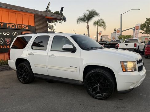 Used 2013 Chevrolet Tahoe LT image 16