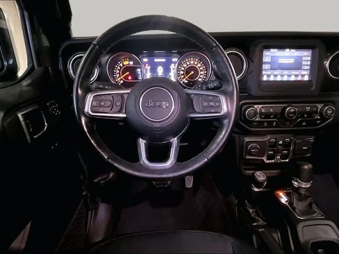 Used 2021 Jeep Wrangler Unlimited Sahara AWD/4WD image 5