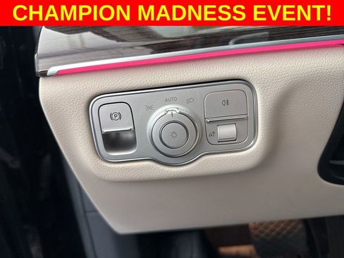 Used 2025 Mercedes-Benz GLE 450e 4MATIC image 13