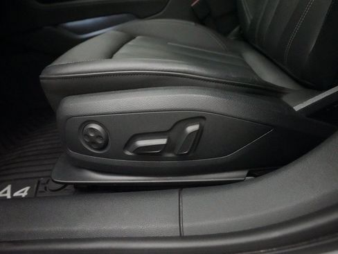 Used 2023 Audi A4 2.0T allroad Premium Plus w/ Premium Plus Package image 30