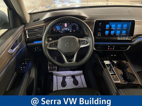 Used 2025 Volkswagen Atlas SEL Premium R-Line AWD/4WD image 19