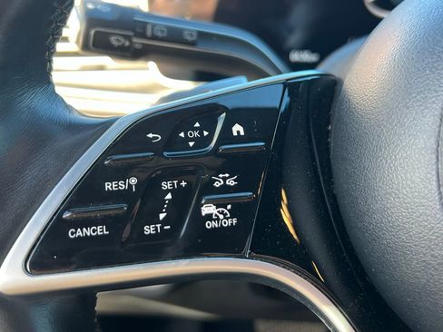 Used 2024 Mercedes-Benz GLE 350 4MATIC w/ 3rd Row Seat Package image 30