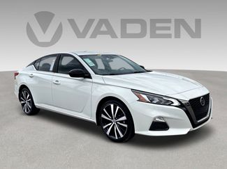 Used 2021 Nissan Altima 2.5 SR video 1
