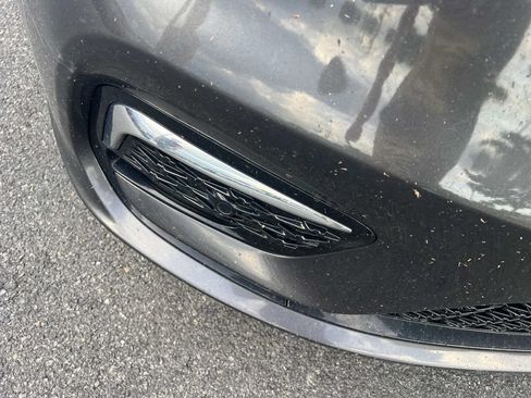 Used 2021 Chrysler Pacifica Touring-L w/ Uconnect Theater Family Group FWD image 8