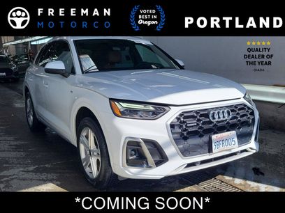 Used 2022 Audi Q5 e Premium w/ Convenience Package