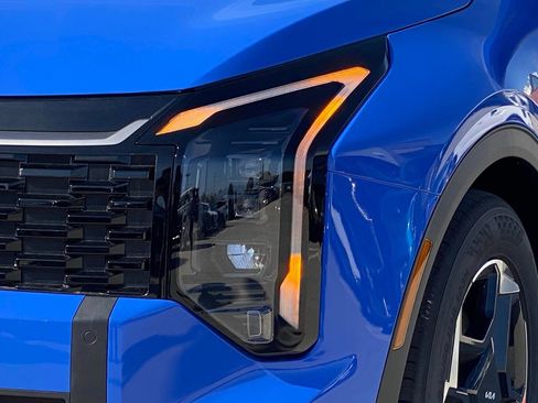 New 2026 Kia Sportage EX image 7