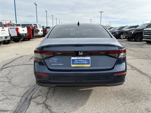 Used 2025 Honda Accord SE image 5
