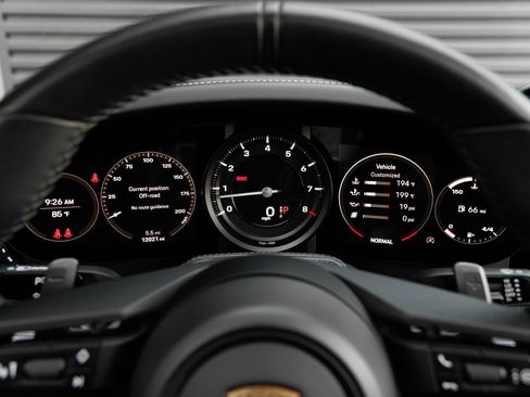 Certified 2022 Porsche 911 Targa 4S w/ Premium Package AWD/4WD image 20