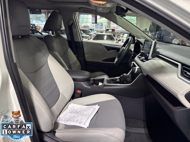 Used 2021 Toyota RAV4 Limited AWD/4WD image 51