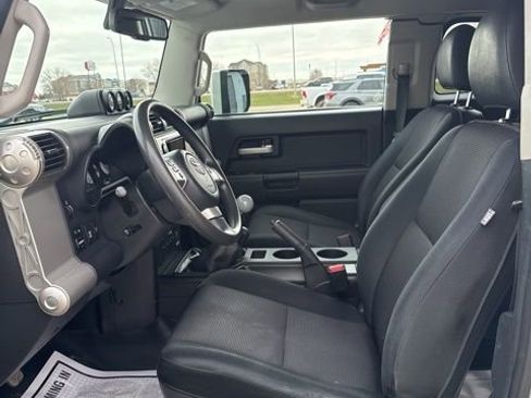 Used 2011 Toyota FJ Cruiser 4WD w/ Convenience Pkg image 10