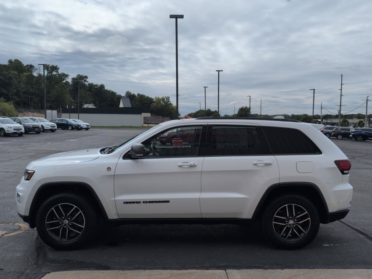 Used 2018 Jeep Grand Cherokee Trailhawk w/ Trailhawk Luxury Group AWD/4WD image 5