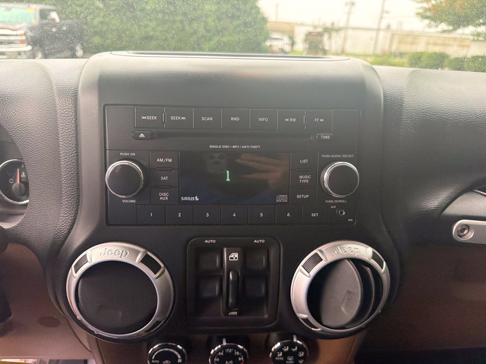 Used 2013 Jeep Wrangler Unlimited Sahara w/ Mopar Chrome Edition Group AWD/4WD image 14