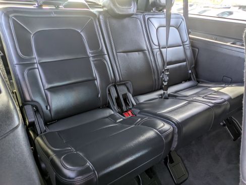 Used 2024 Lincoln Navigator L 4WD image 14