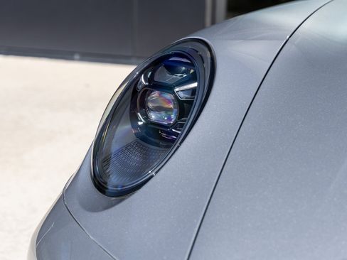 Certified 2021 Porsche 911 Targa 4S Heritage Design image 22