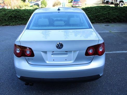 Used 2008 Volkswagen Jetta Wolfsburg Edition image 11