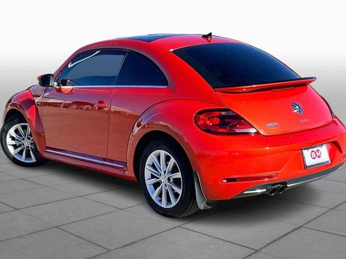 Used 2018 Volkswagen Beetle 2.0T SE image 10